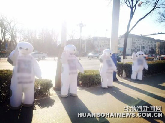 ����һ���ſ�����ֻ����ס�����ͼ��