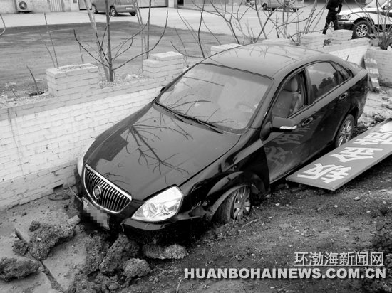 һ˾��ƣ�ͼ�ʻ��Զ��ƻ��ۼݳ������ˮ��