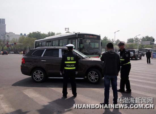 4��20������ɽվ���㳡������ᳵ���ͳ��⳵