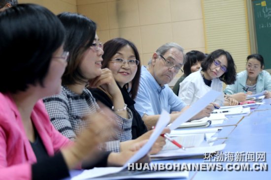 ��ɽ��ʮ��������Ӣ��ѧУУ����չ��ѧ����