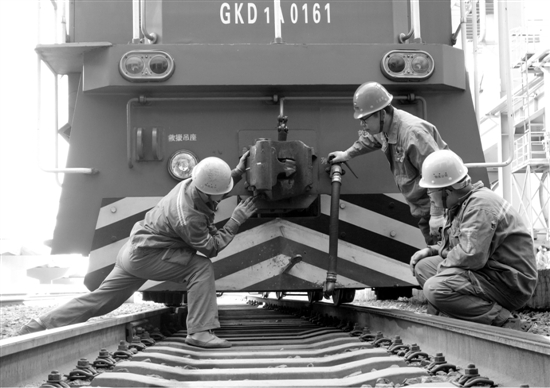 �Ƹ�������˾���Ų�����ȷ����ȫ�����ġ�