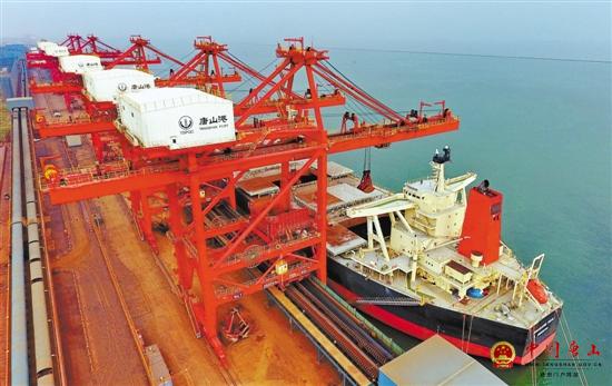 ��ɽ��ǰ�����Ȼ�������������ʷ�¸�